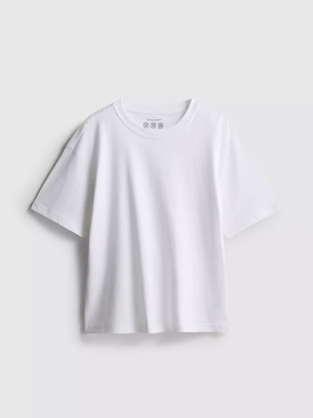 T-shirt med boxy pasform