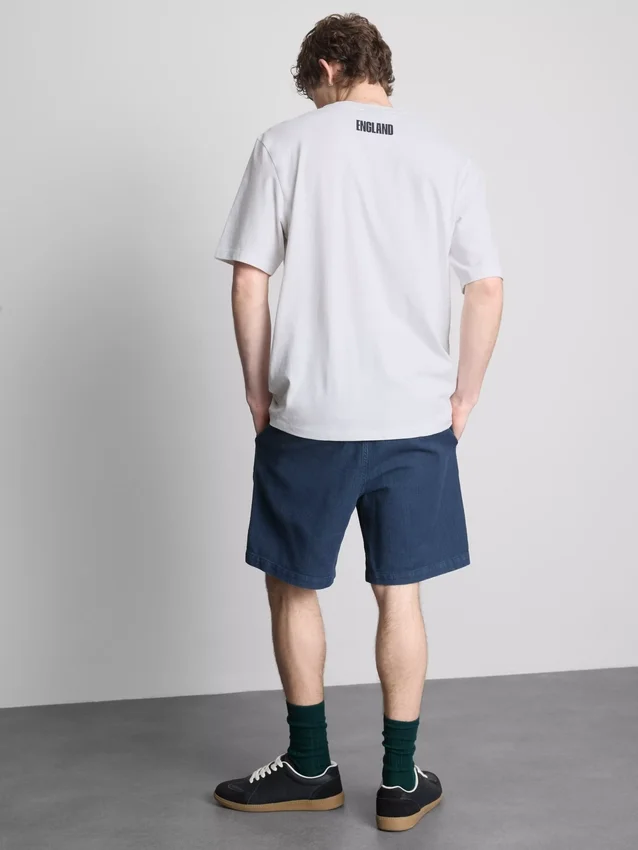 T-shirt med Englands våbenskjold