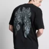 T-shirt med grafisk tryk på ryggen