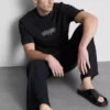 T-shirt med grafisk tryk på ryggen