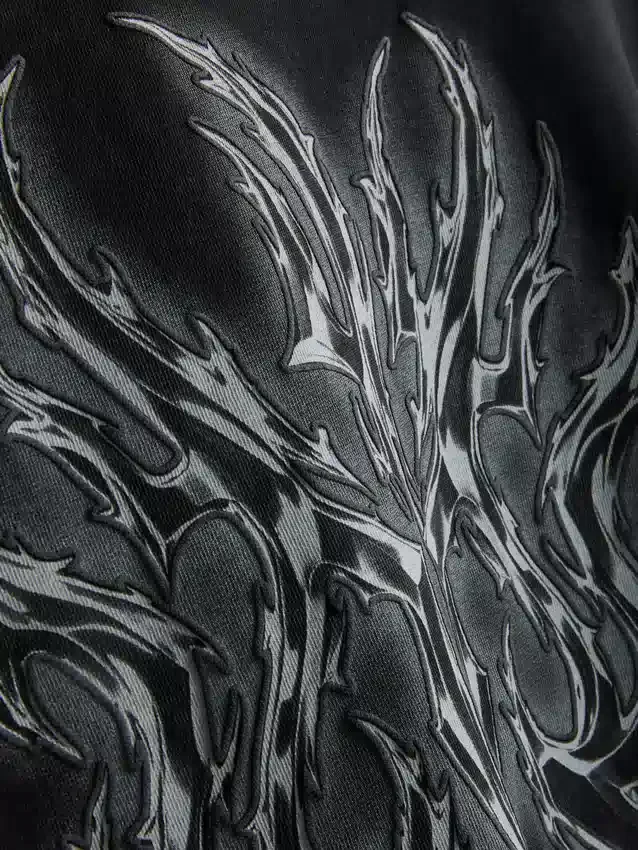 T-shirt med grafisk tryk på ryggen