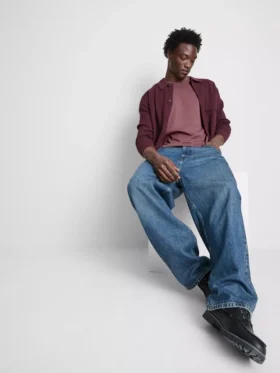 T-shirt med kort ærme i regular fit-stil