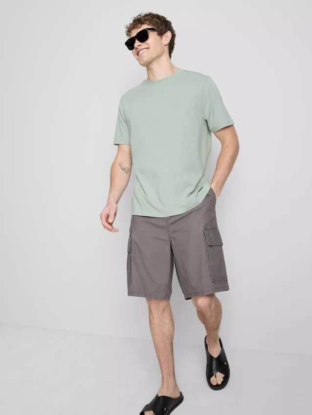 T-shirt med kort ærme i regular fit-stil