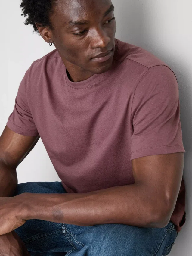 T-shirt med kort ærme i regular fit-stil