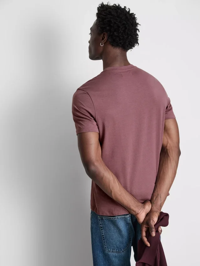 T-shirt med kort ærme i regular fit-stil