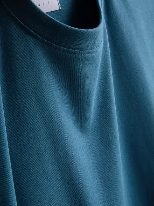 T-shirt med kort ærme i regular fit-stil