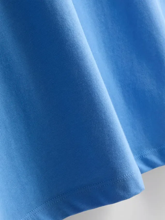 T-shirt med kort ærme i regular fit-stil
