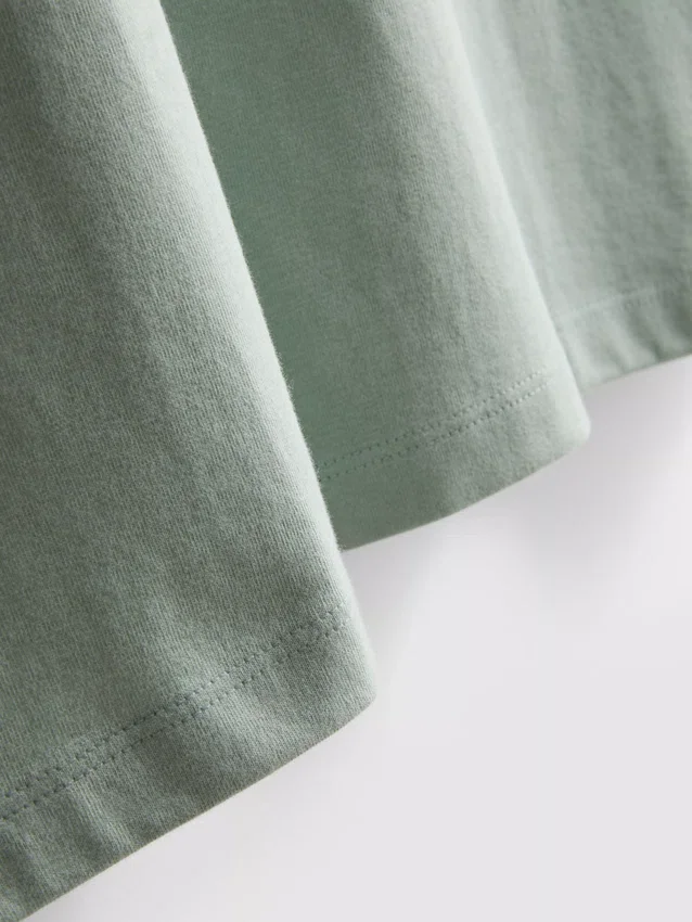 T-shirt med kort ærme i regular fit-stil