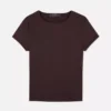 T-shirt med rund hals, der sidder som et ekstra lag hud