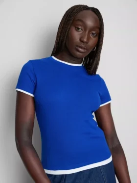 T-shirt med rund hals og dobbelt lag