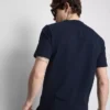 T-shirt med slank pasform