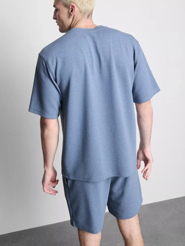 T-shirt med struktur og korte ærmer