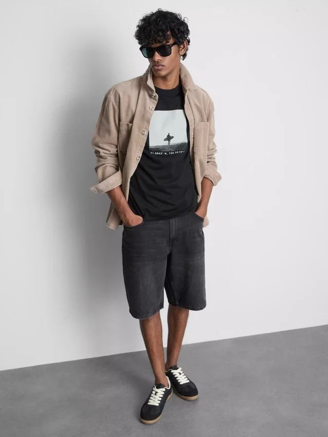 T-shirt med surferfoto