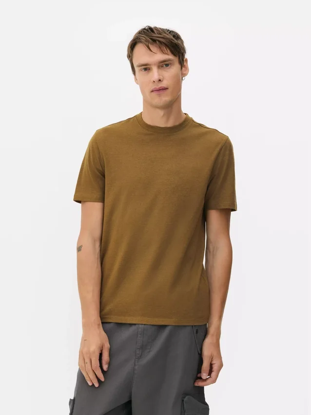 T-shirt med tætsiddende pasform og stretch