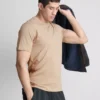 T-shirt med tætsiddende pasform og stretch