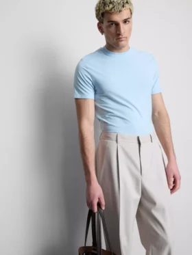 T-shirt med tætsiddende pasform og stretch