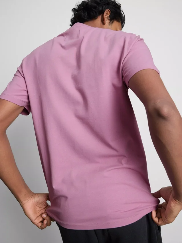 T-shirt med tætsiddende pasform og stretch