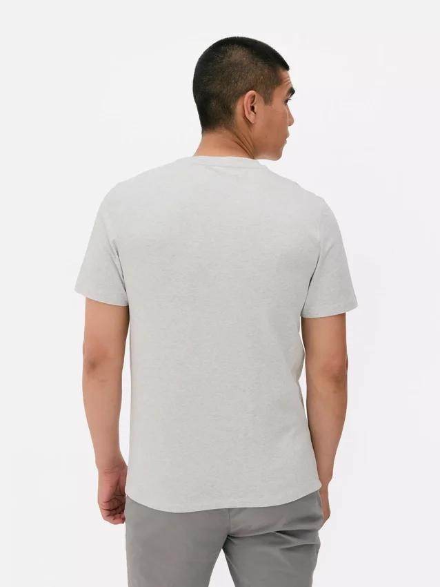 T-shirt med tætsiddende pasform og stretch