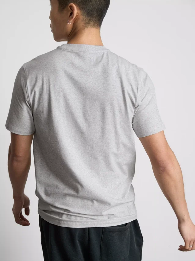 T-shirt med tætsiddende pasform og stretch
