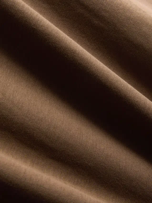 T-shirt med tætsiddende pasform og stretch
