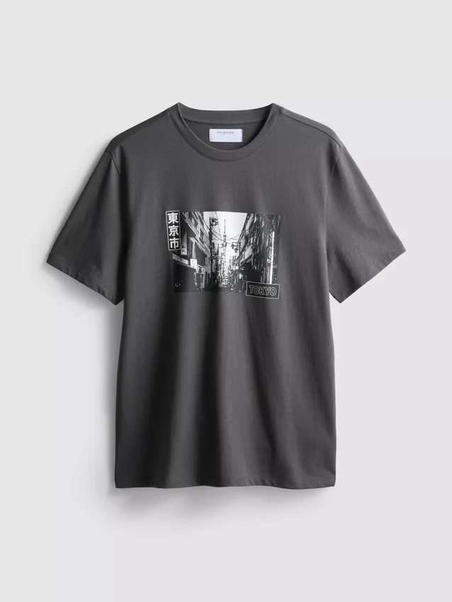 T-shirt med Tokyo-gade-grafik