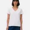 T-shirt med V-hals