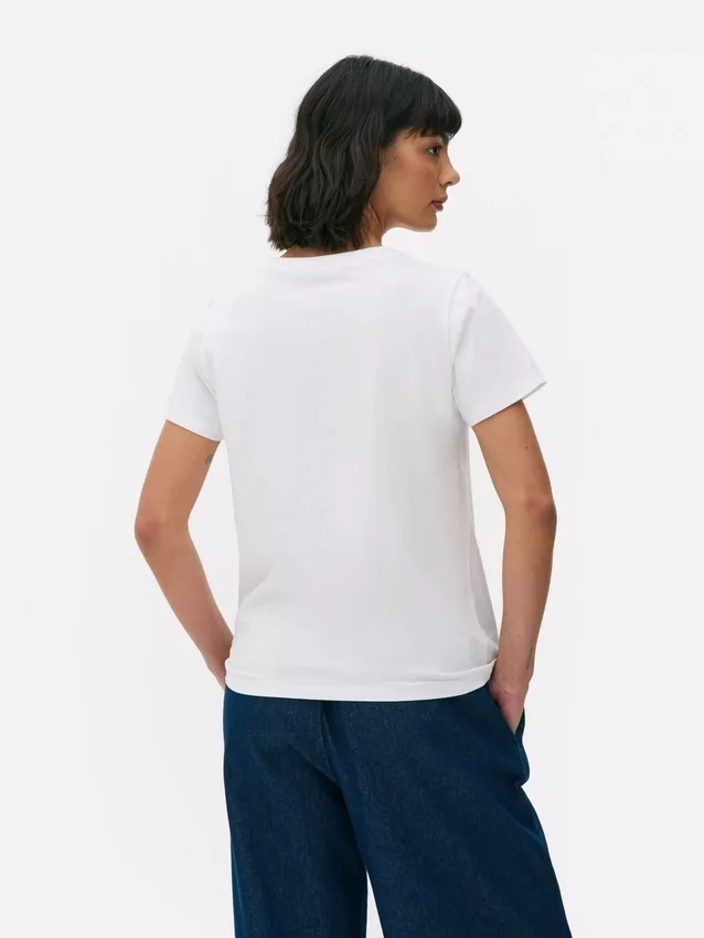 T-shirt med V-hals