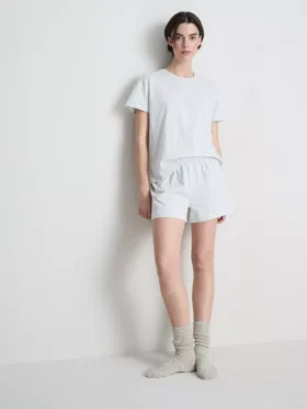 T-shirt og shorts-pyjamasser