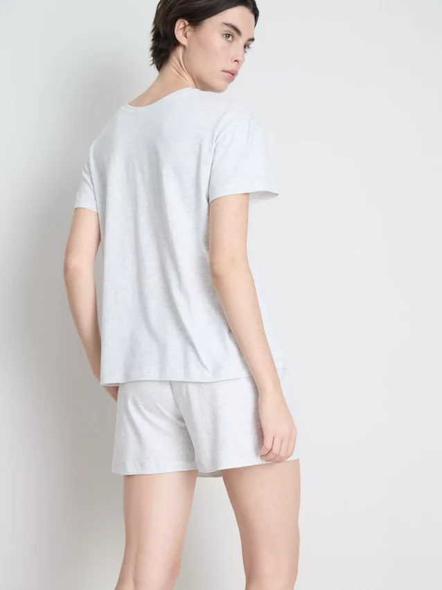 T-shirt og shorts-pyjamasser
