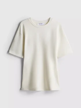 Tætsiddende T-shirt i kraftigt stof