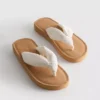 Tanga-sandaler med knude-detalje