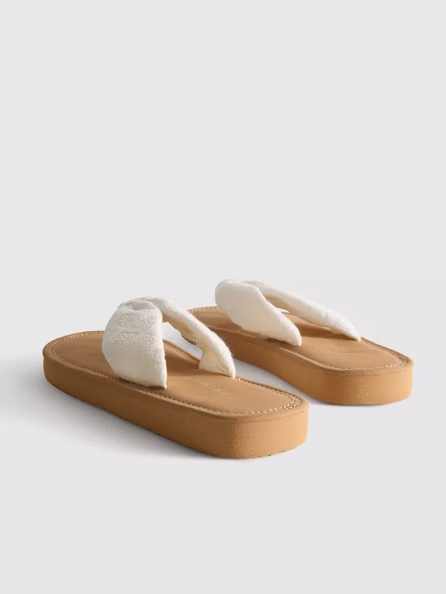 Tanga-sandaler med knude-detalje
