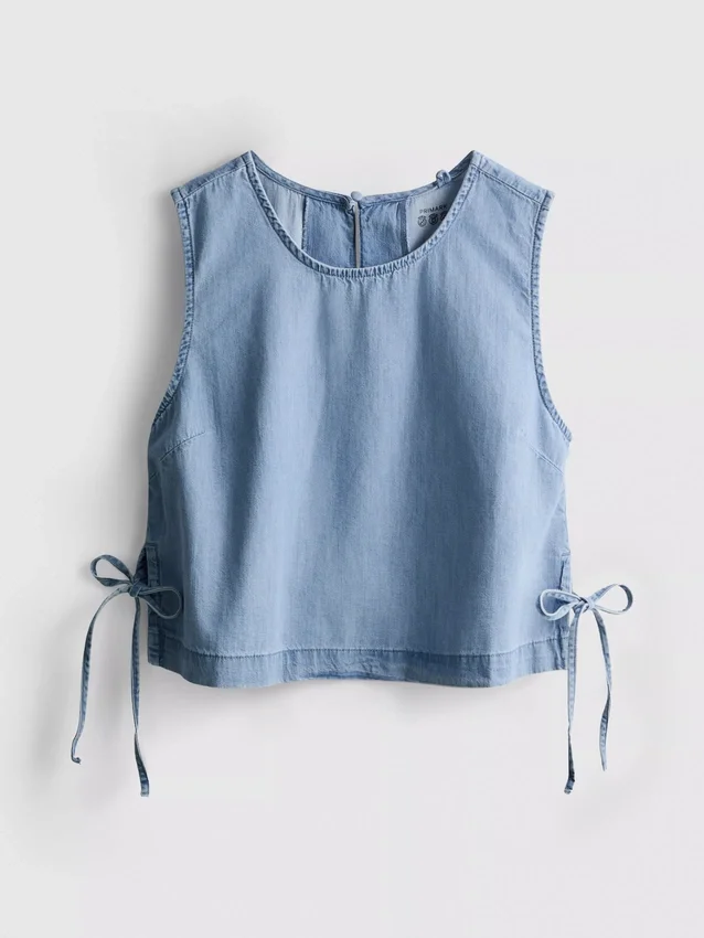 Tanktop i bomuldsdenim med bindebånd i siden