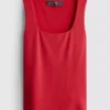 Tanktop med firkantet halsudskæring