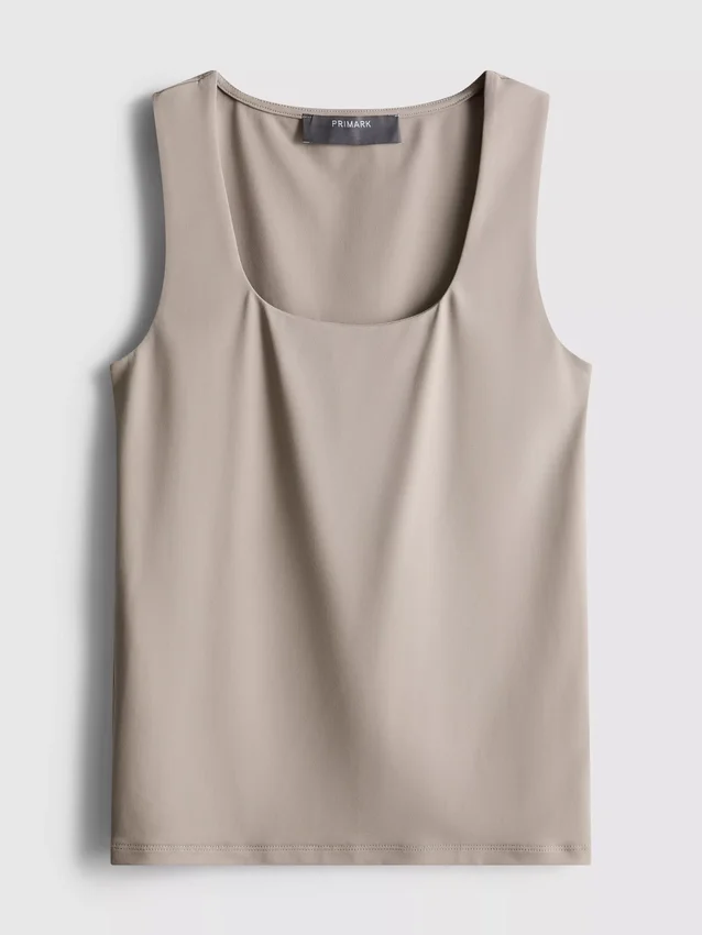 Tanktop med firkantet halsudskæring