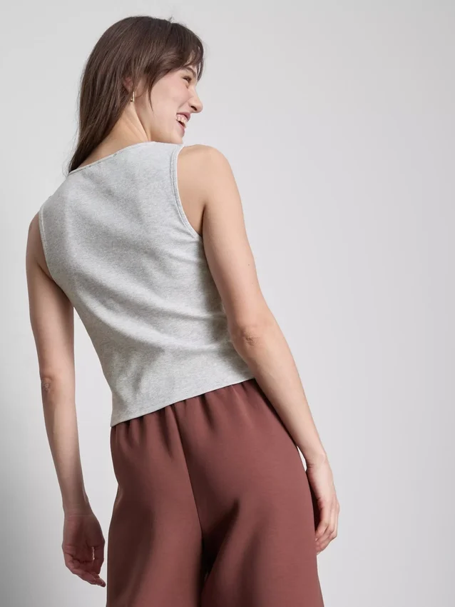 Tanktop med knapper, med højt bomuldsindhold