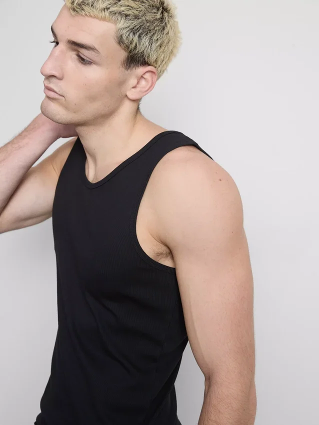 Tanktop med ribkant i slim fit