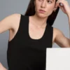 Tanktop med rund halsudskæring og racerryg