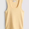 Tanktop med rund halsudskæring og racerryg