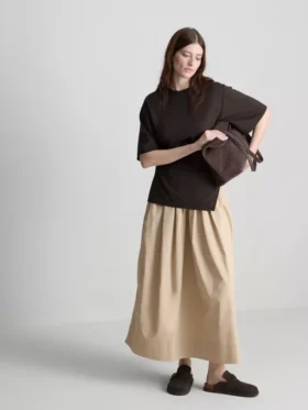The Edit asymmetrisk T-shirt med rynker