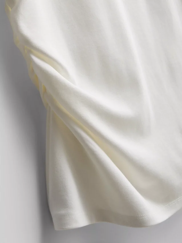 The Edit asymmetrisk T-shirt med rynker