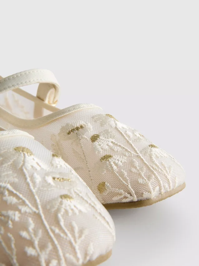 The Edit-ballerinasko med broderi
