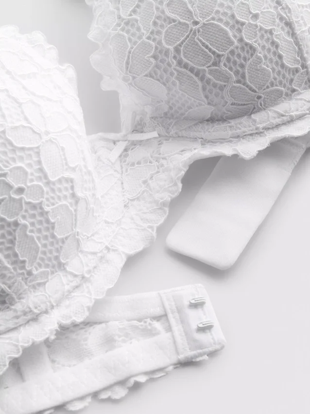 The Edit-bh med høj top og blomsterblonder