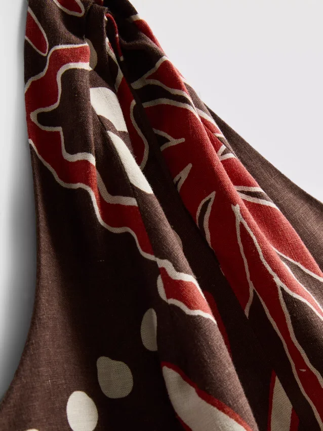 The Edit halterneck-midi-kjole i linneblanding med print