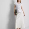 The Edit poplin-top med rynket V-hals