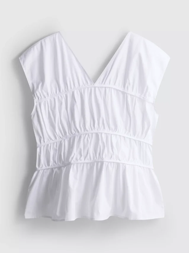 The Edit poplin-top med rynket V-hals