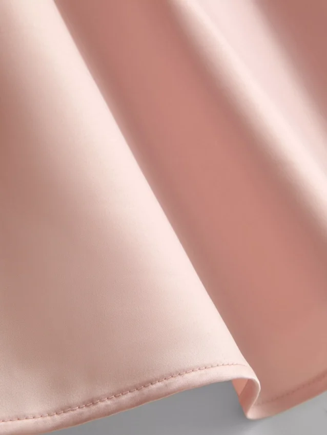 The Edit pyjamasser-cami-top i satinblonder