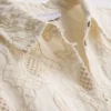 The Edit-skjorte med buet forneden og broderi