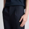 The Edit slim fit-bukser med peached-finish
