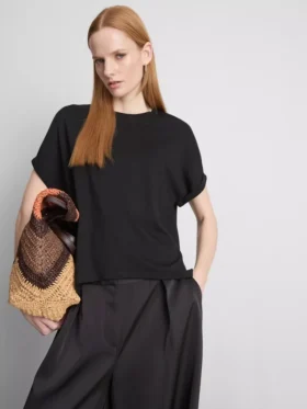 The Edit-t-shirt med synlige sømdetaljer